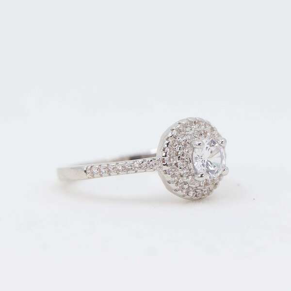 Kristy - Divine Ring: A Luxury Accessory for Every Occasion!