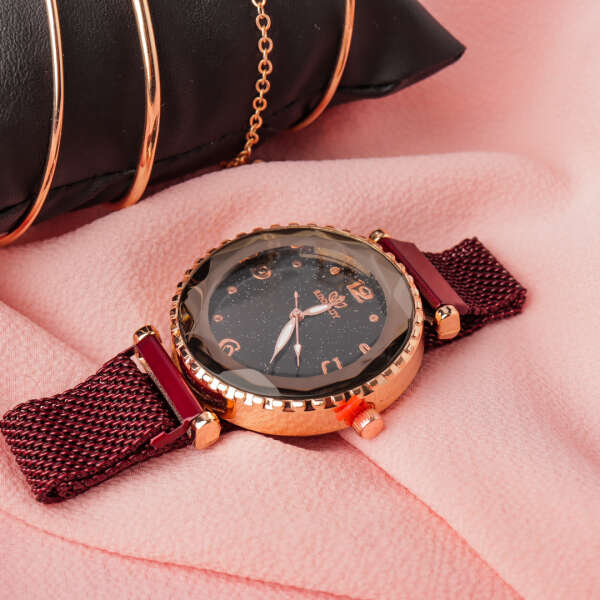 Heily - Luxury Bracelet and Watch Set: Add a Charming Flair to Your Style!