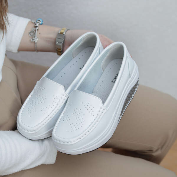 WalkPro - Comfortable Shoes: Correct Your Posture with Style!