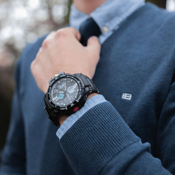 Hector Army - Men's Sports Watch: Elegance and Military Style in One Device!