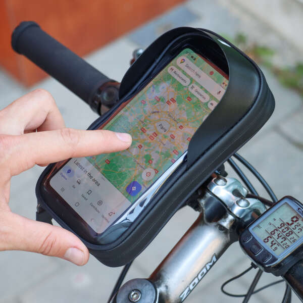 Arrand - Waterproof Phone Holder for Bicycle - Protection and Functionality