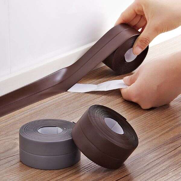 Tapelo - Self-Adhesive Kitchen Tape: Protection and Aesthetics!