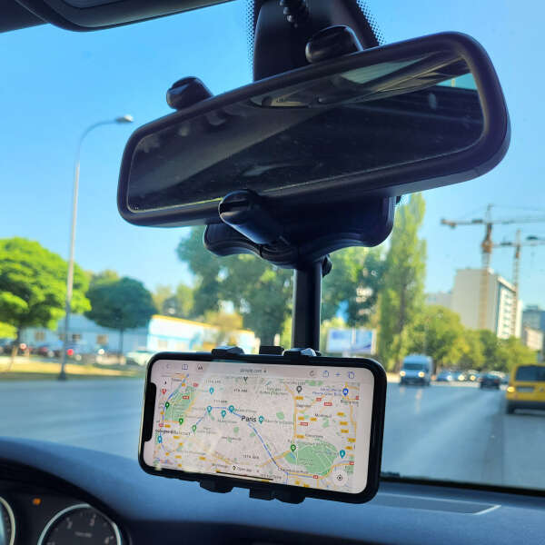 Spatro - Rotating and Retractable Phone Holder for Car: Safety and Comfort on the Road!