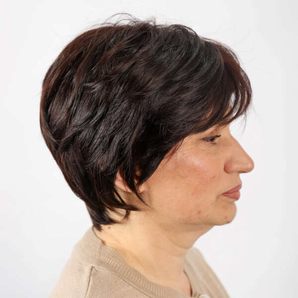 Regina - Modern Bob Wig: Natural and Elegant Look Every Day!