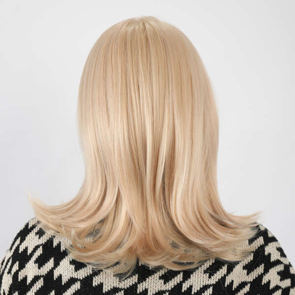 Eleanore - Voluminous Platinum Blonde Wig for a Quick Transformation!