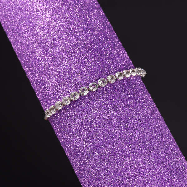 Rina - Elegant Bracelet: Refinement and Style for Every Occasion!