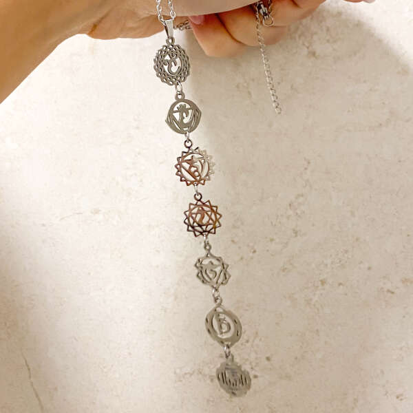 Zahara - Necklace with 7 Chakra Pendants: Balance and Elegance for Every Day!