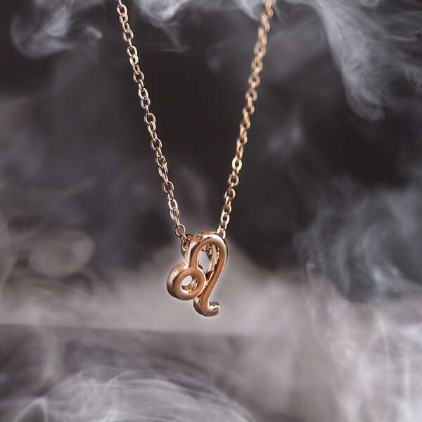 Astrea - Set of 3 Zodiac Necklaces - Elegance and Connection with Your Zodiac Sign