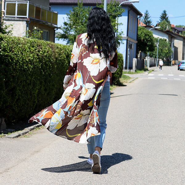 Litty - Playful Long Kimono: Versatility and Floral Style for Any Season!