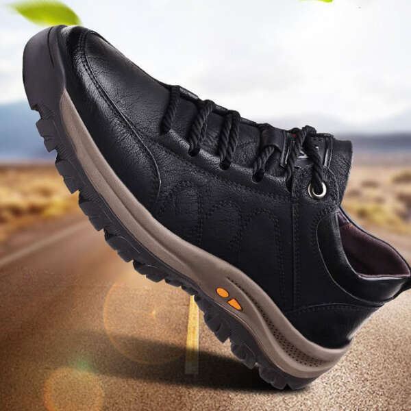 Hilley - Hiking Shoes: Conquer the Mountain with Style and Safety!