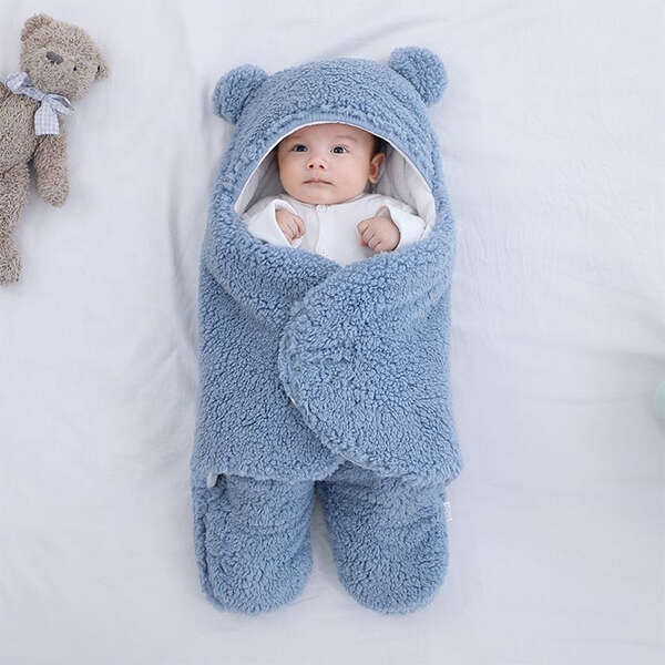 Hugino - Ultra Soft Cover for Babies: Comfort and Warmth in Every Hug!