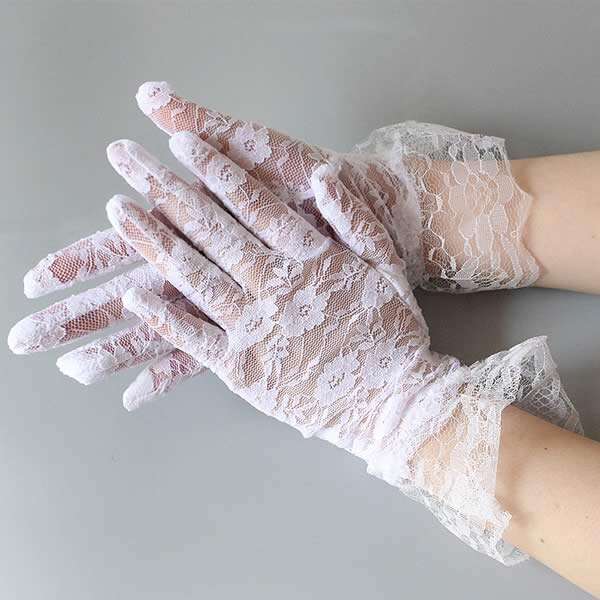 Meryl - Lace Gloves for Women: Elegance and Style for Any Occasion!