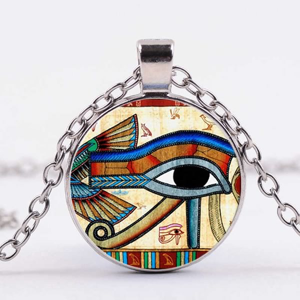 EyeofHorus - Pandantiv cu Simboluri Antice pentru Protecție și Stil!